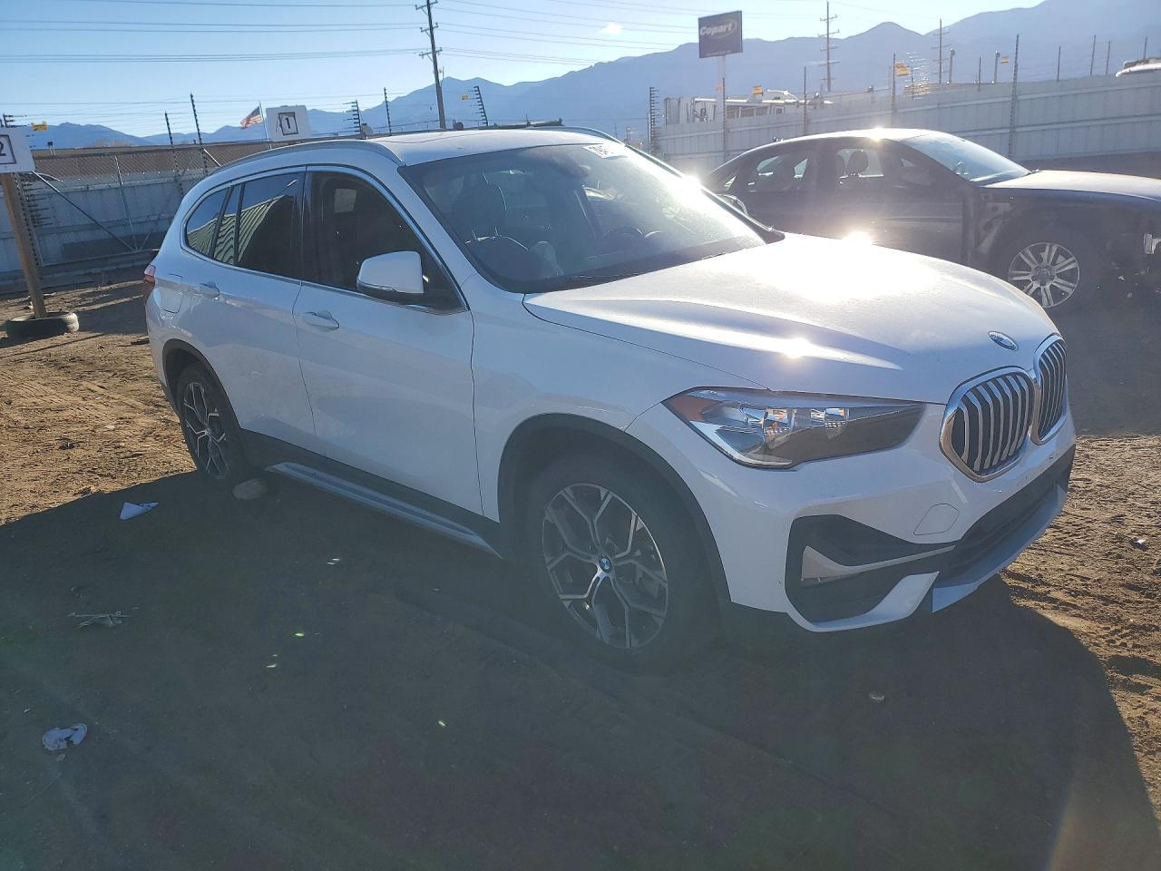 2020 BMW X1 xDrive28I - zdjęcie 4