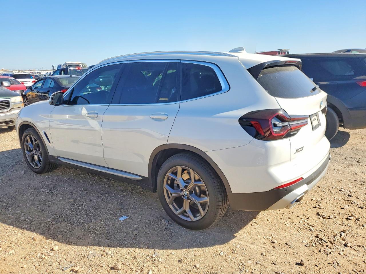 2022 BMW X3 xDrive30I - zdjęcie 2