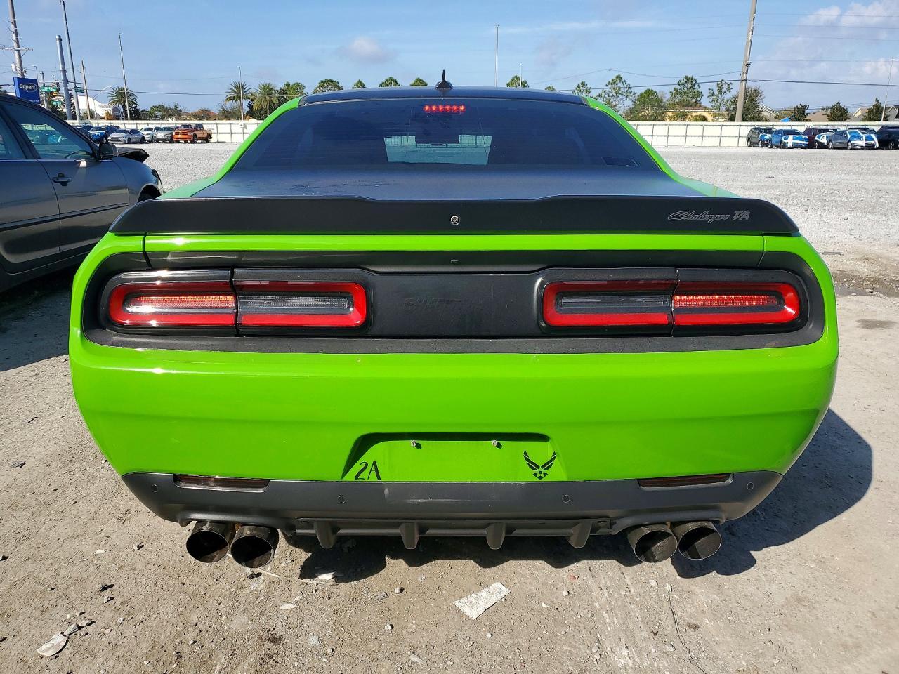 2017 Dodge Challenger R - zdjęcie 6