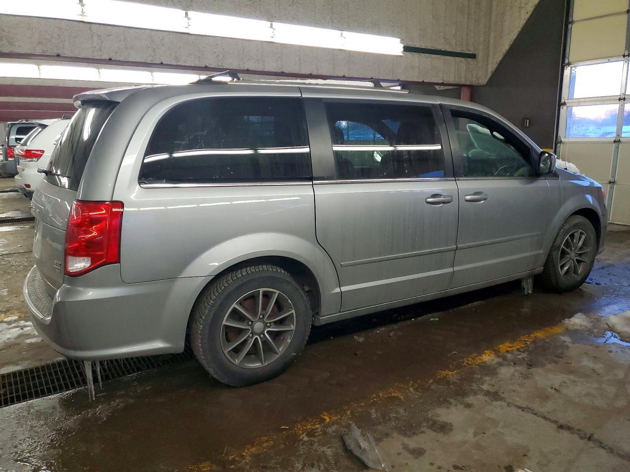 2017 Dodge Grand Caravan Sxt - zdjęcie 3