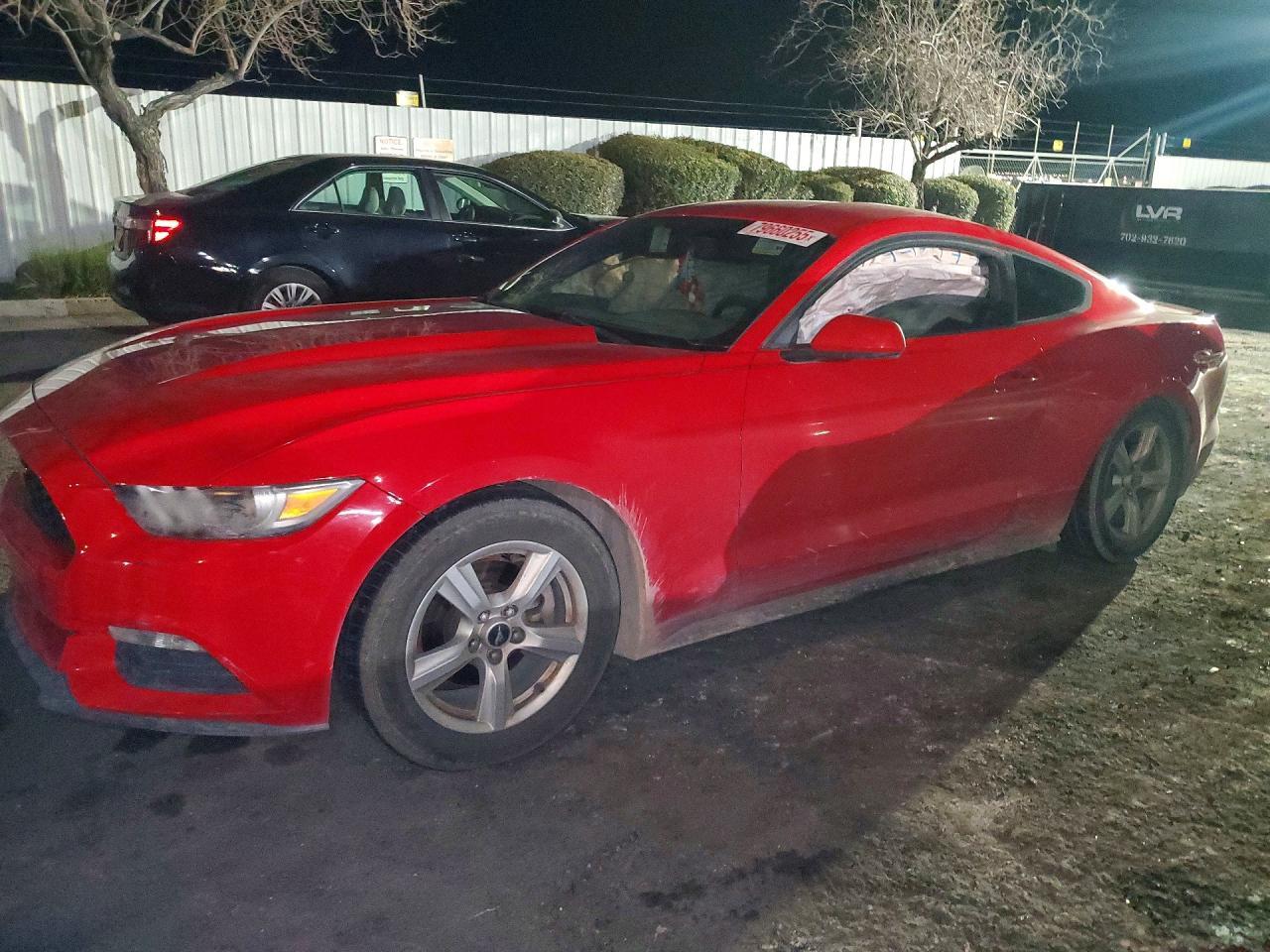 2015 Ford Mustang - zdjęcie główne