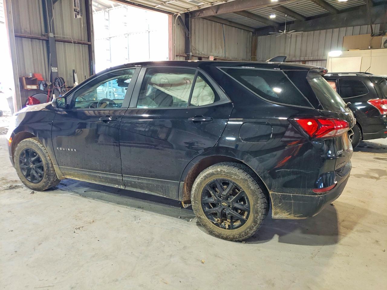 2024 Chevrolet Equinox Ls - zdjęcie 2