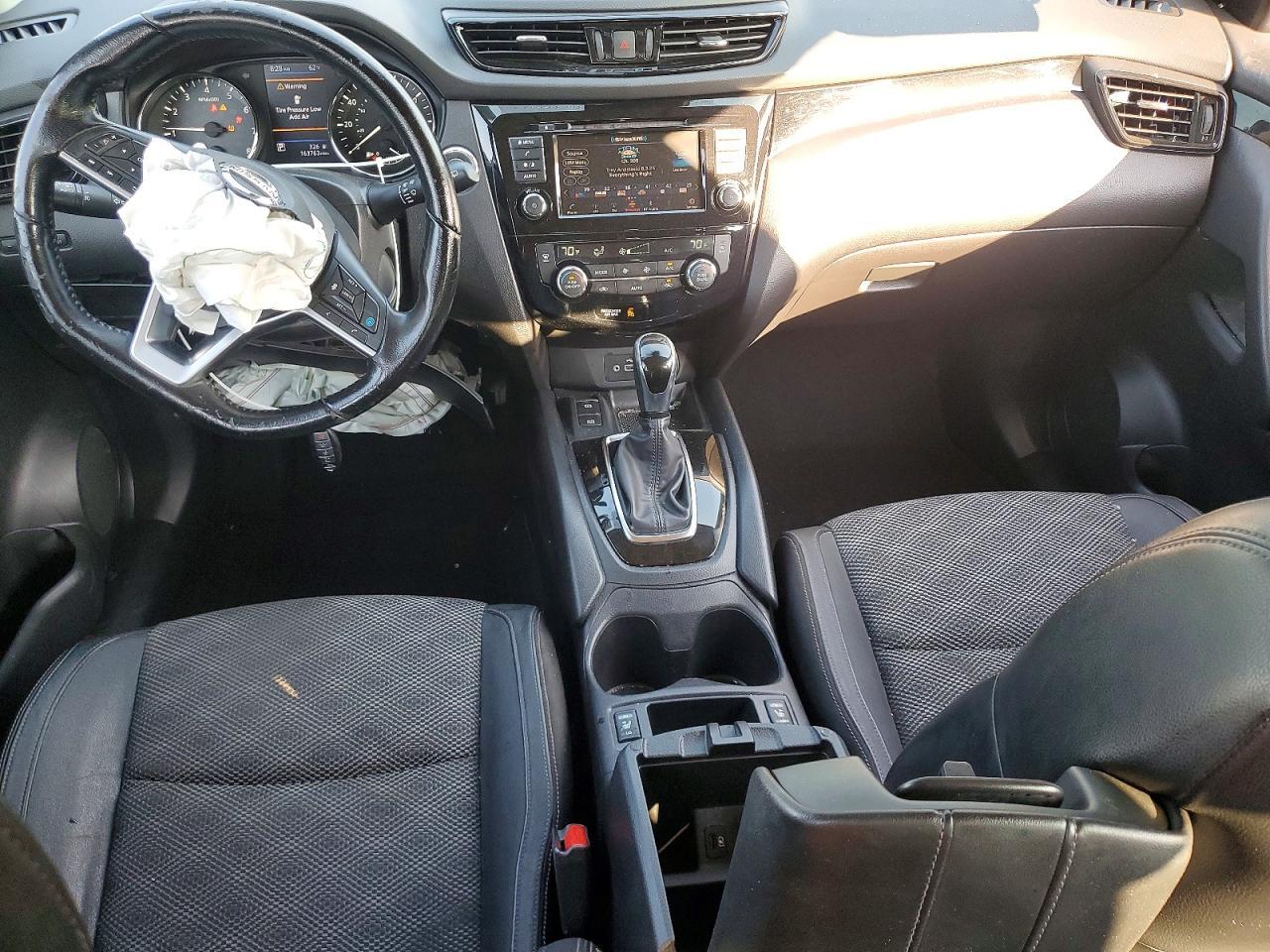 2021 Nissan Rogue Sport Sv - zdjęcie 8