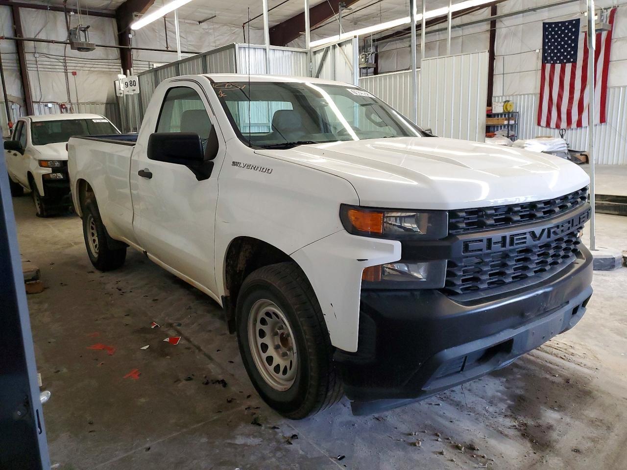 2020 Chevrolet Silverado C1500 - zdjęcie 4
