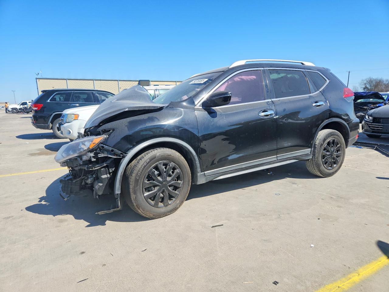 2017 Nissan Rogue S - zdjęcie główne