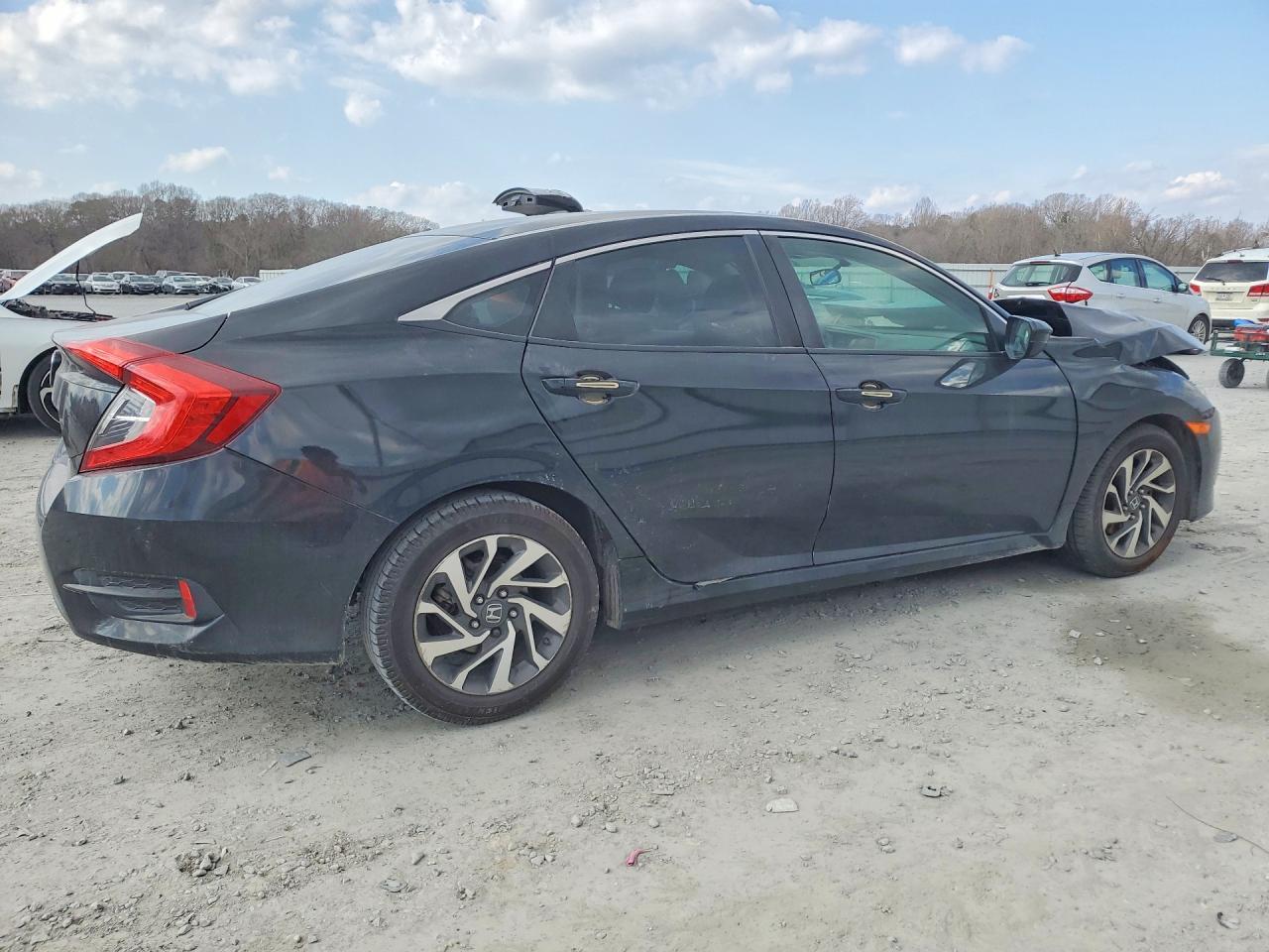 2017 Honda Civic Lx - zdjęcie 3