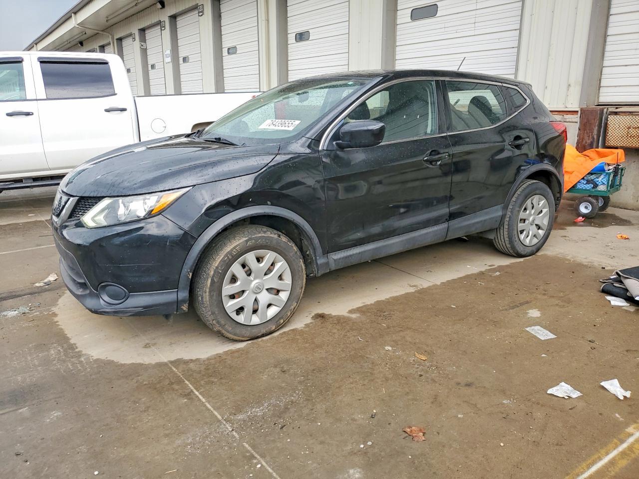 2018 Nissan Rogue Sport S - zdjęcie główne
