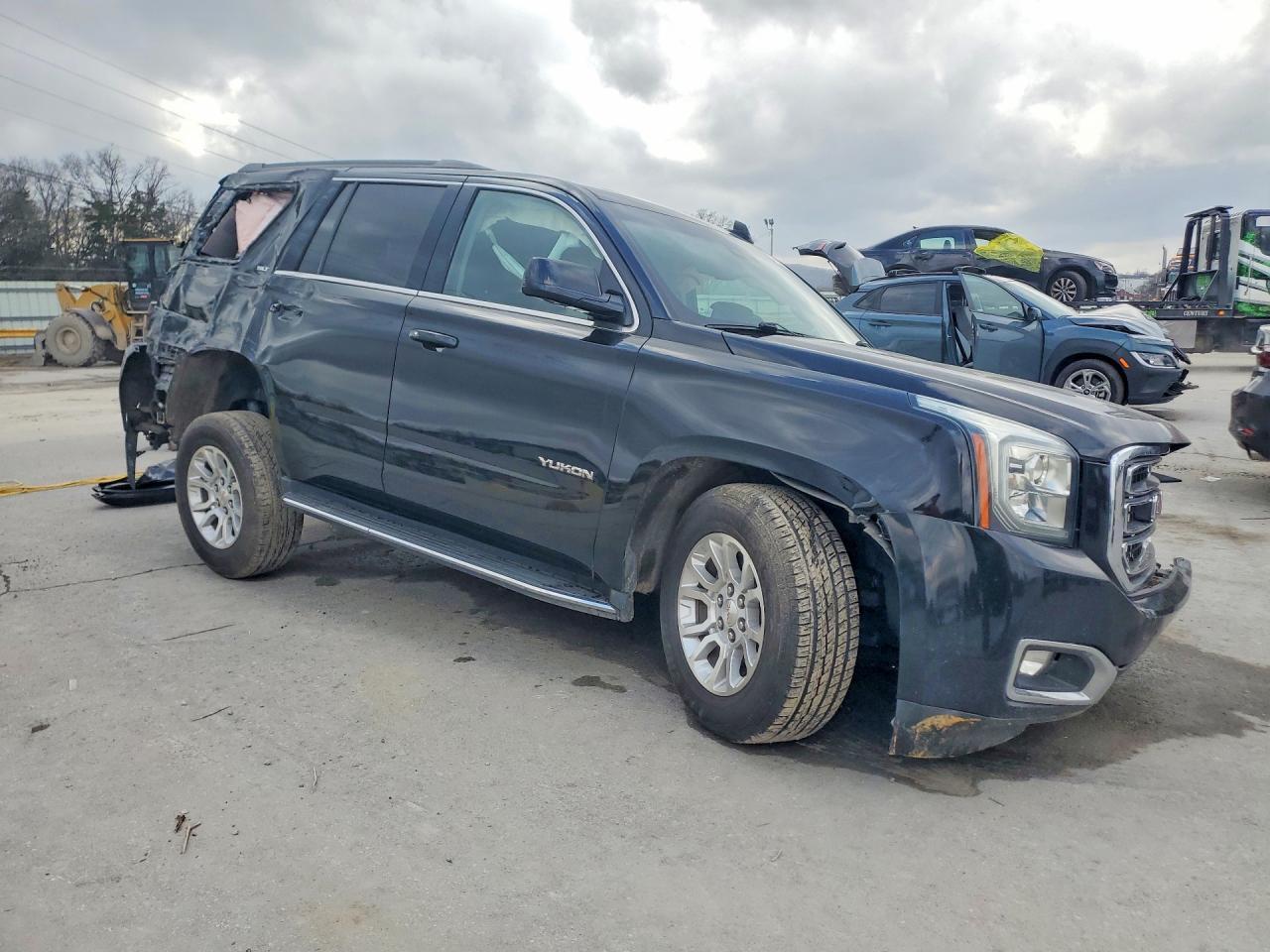 2019 GMC Yukon Slt - zdjęcie 4