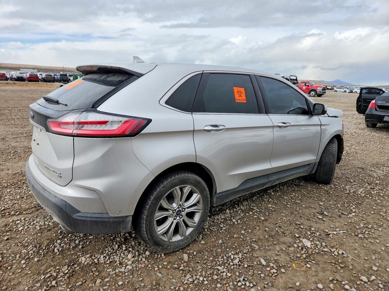 2019 Ford Edge Titanium - zdjęcie 3