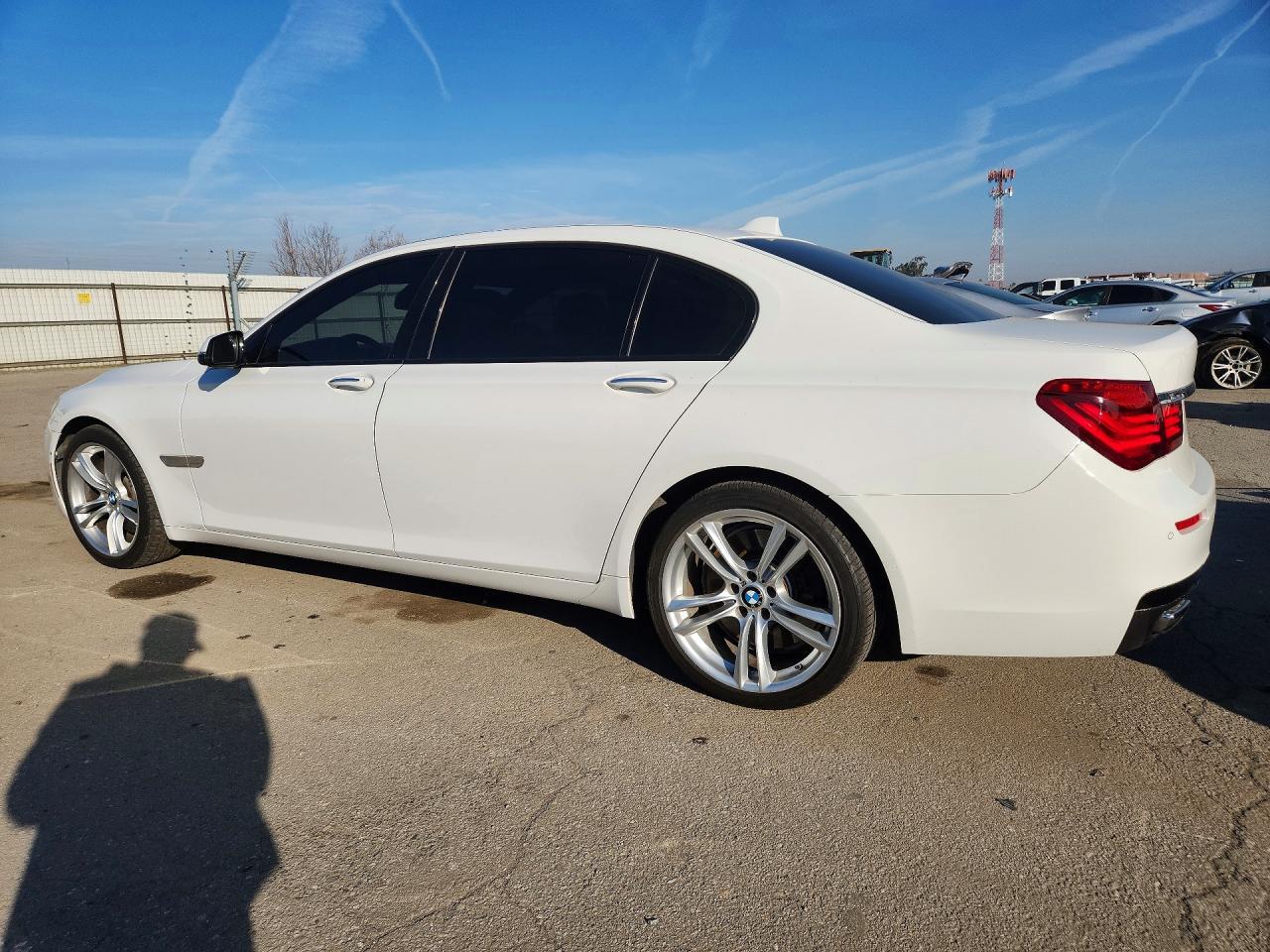 2015 BMW 750 Li - zdjęcie 2