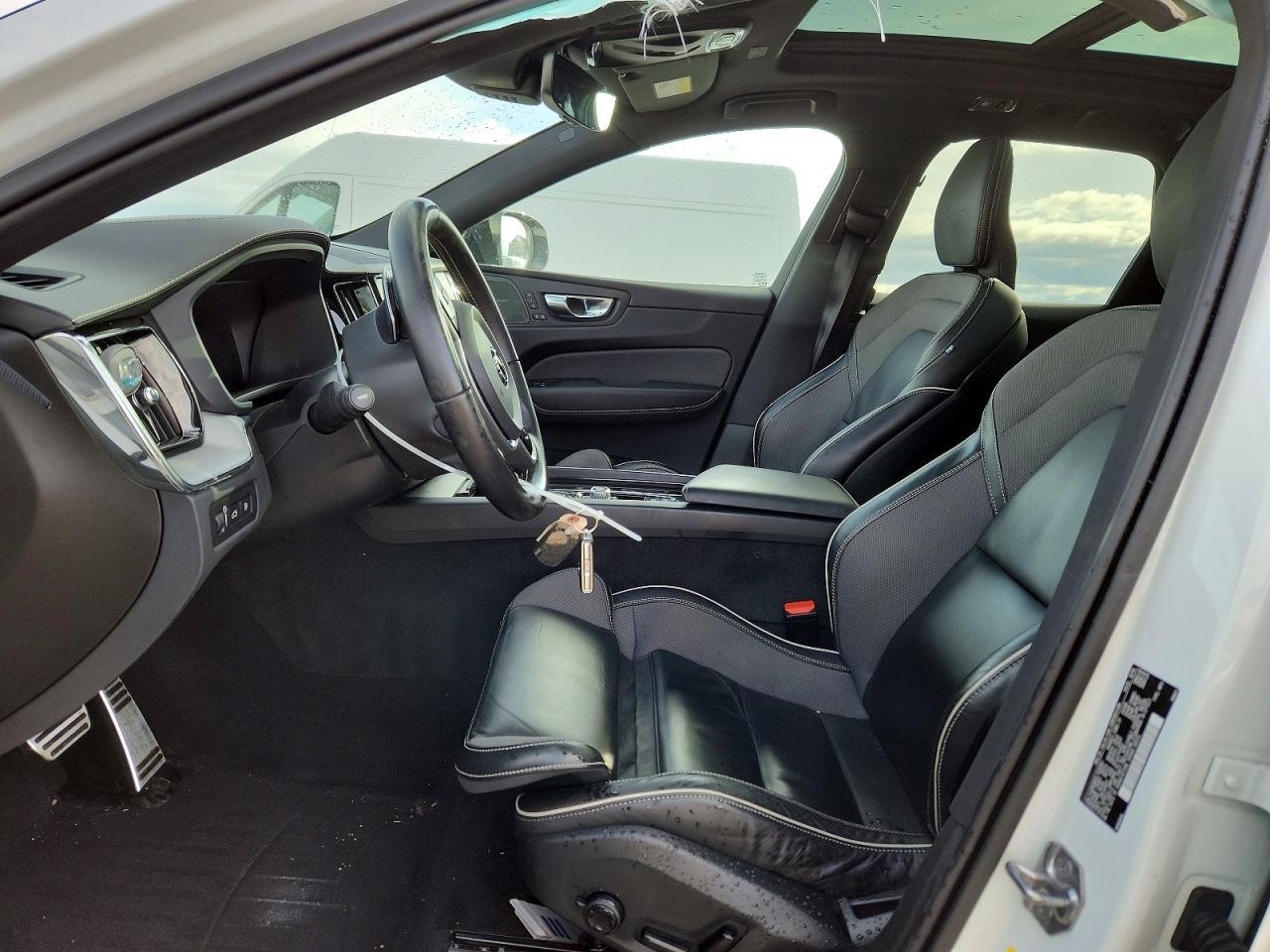 2020 Volvo Xc60 T8 R-Design - zdjęcie 7