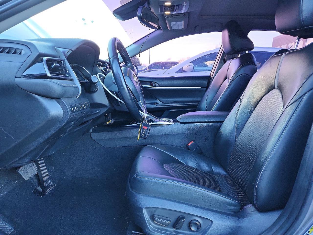 2019 Toyota Camry Xse - zdjęcie 7