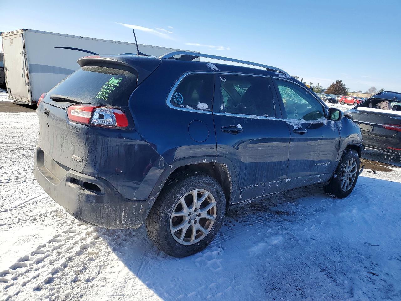 2018 Jeep Cherokee Latitude Plus - zdjęcie 3