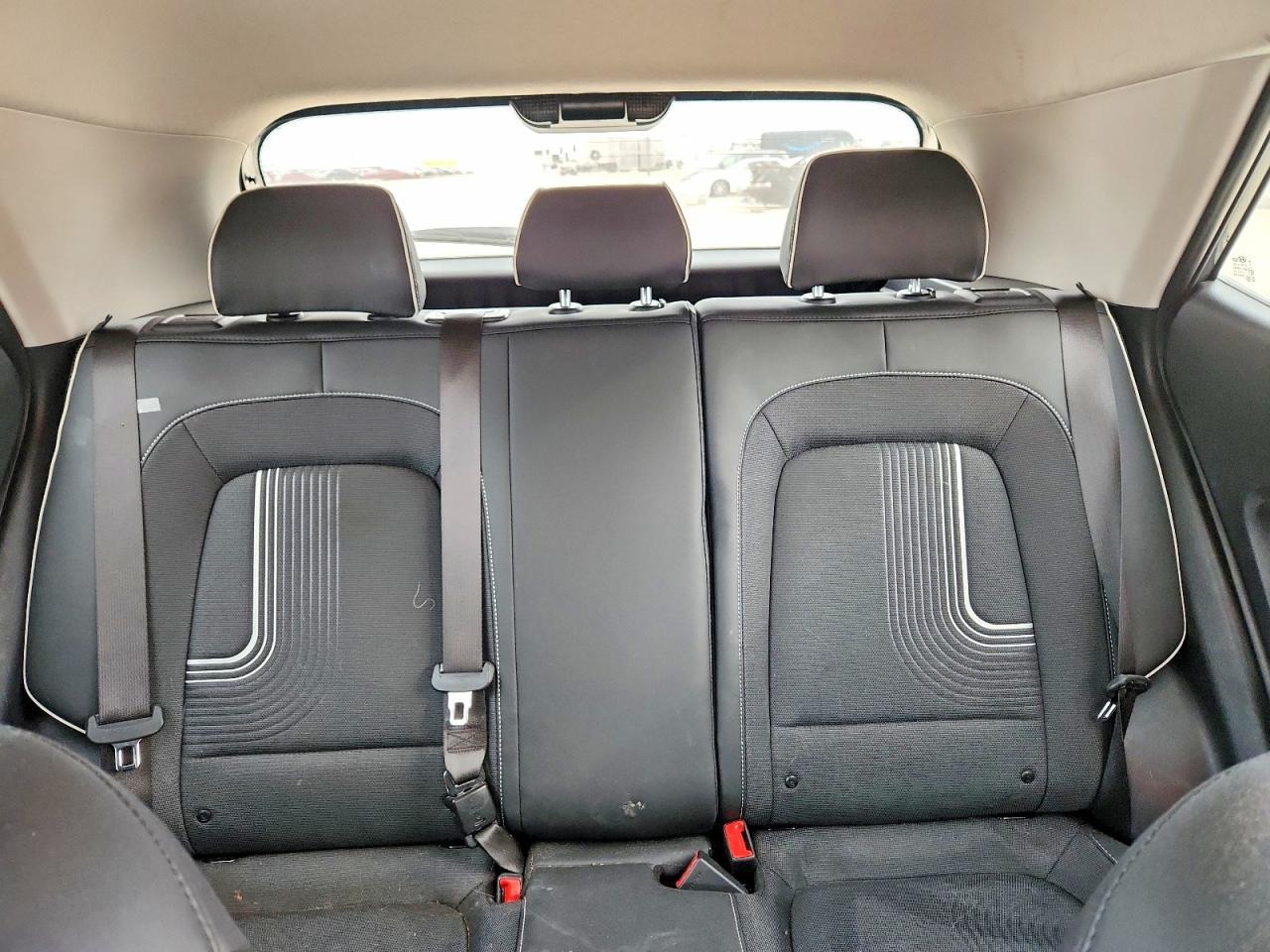 2025 Hyundai Venue Sel - zdjęcie 10