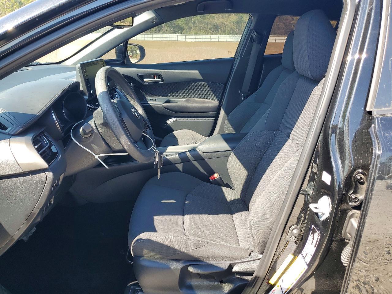 2019 Toyota C-Hr Le - zdjęcie 7