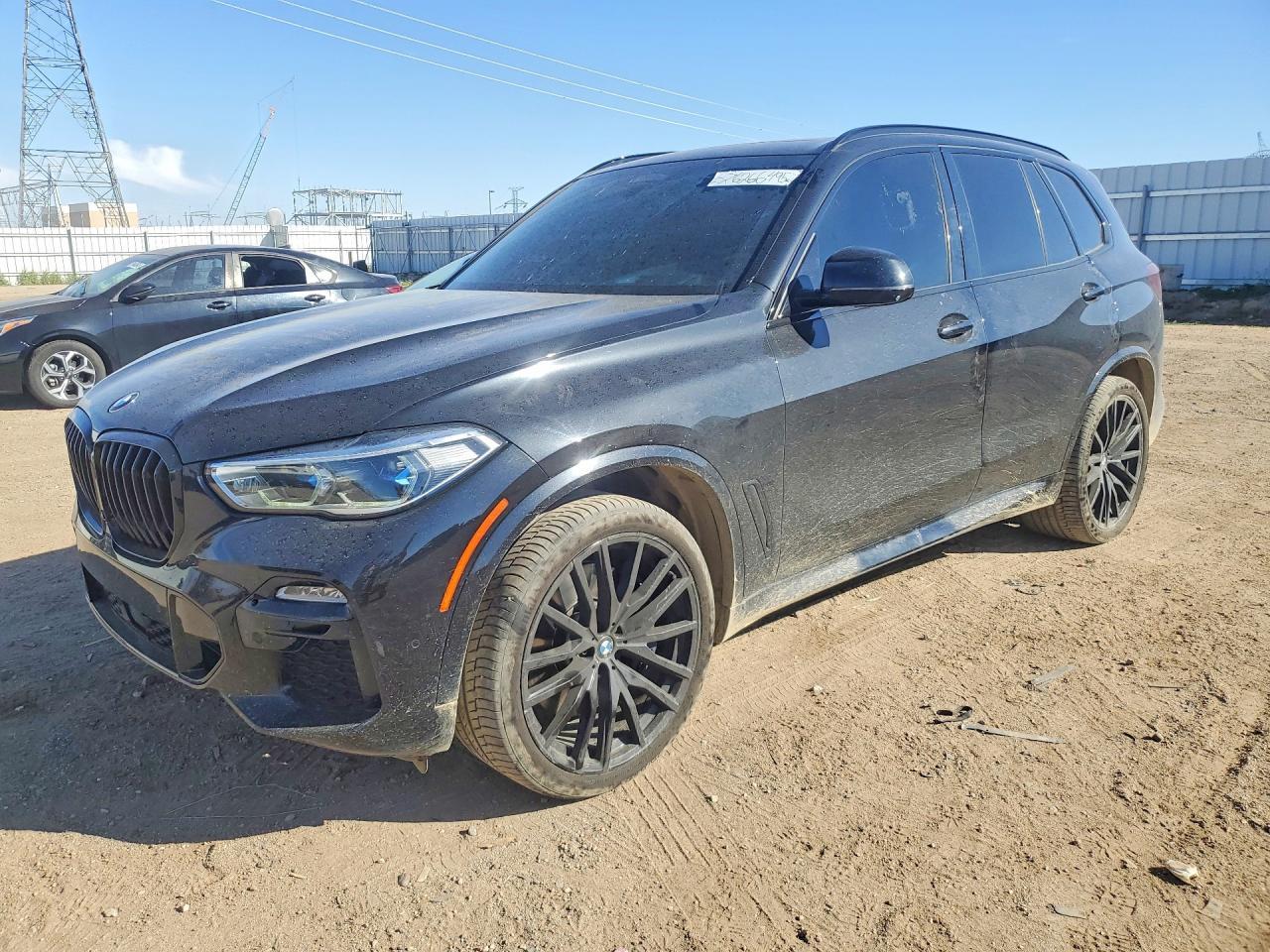 2021 BMW X5 M50I - zdjęcie główne