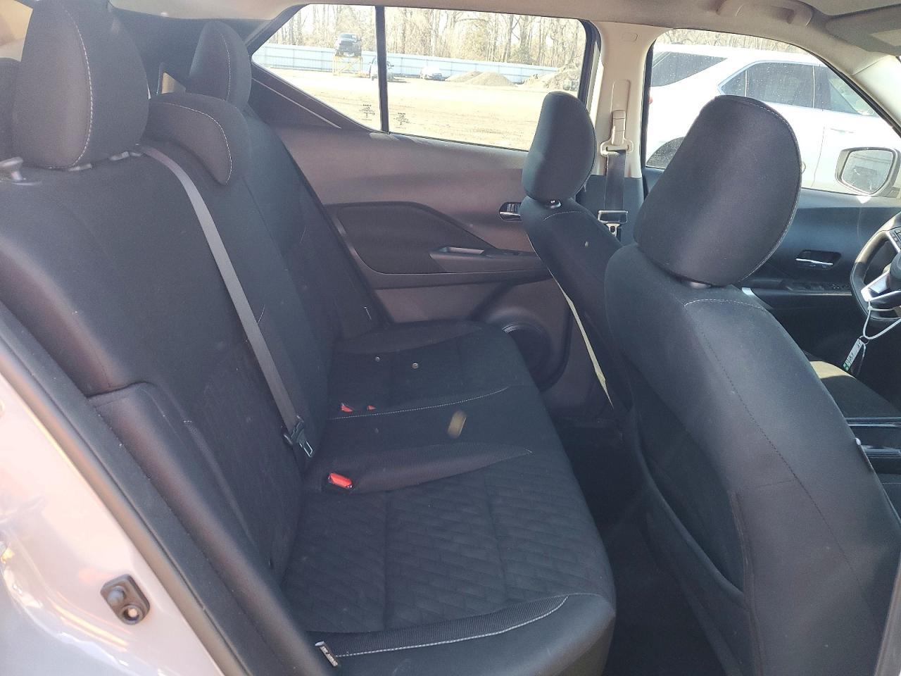 2024 Nissan Kicks Sv - zdjęcie 11