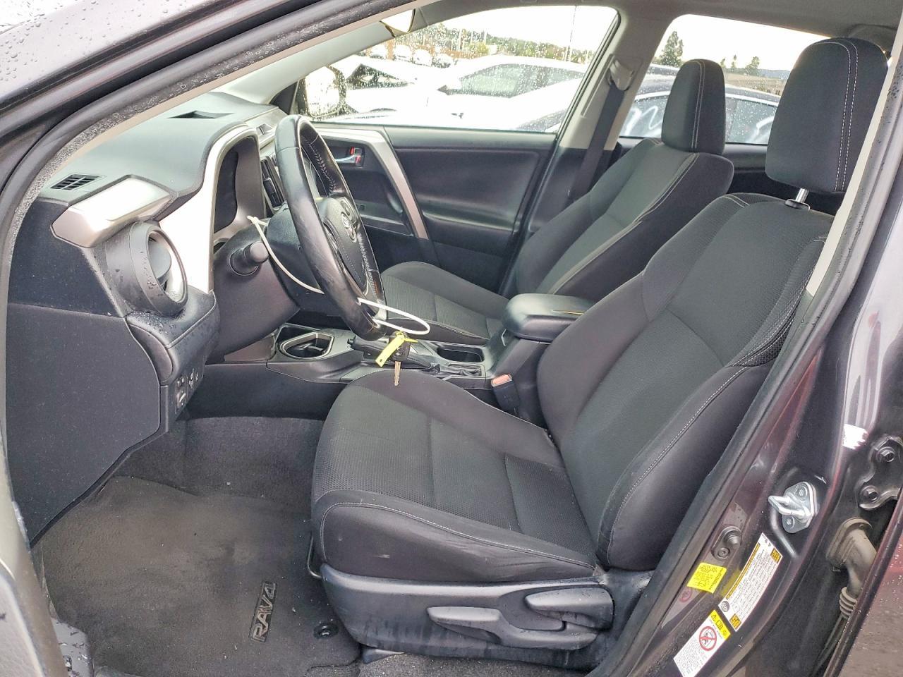 2017 Toyota Rav4 Xle - zdjęcie 7