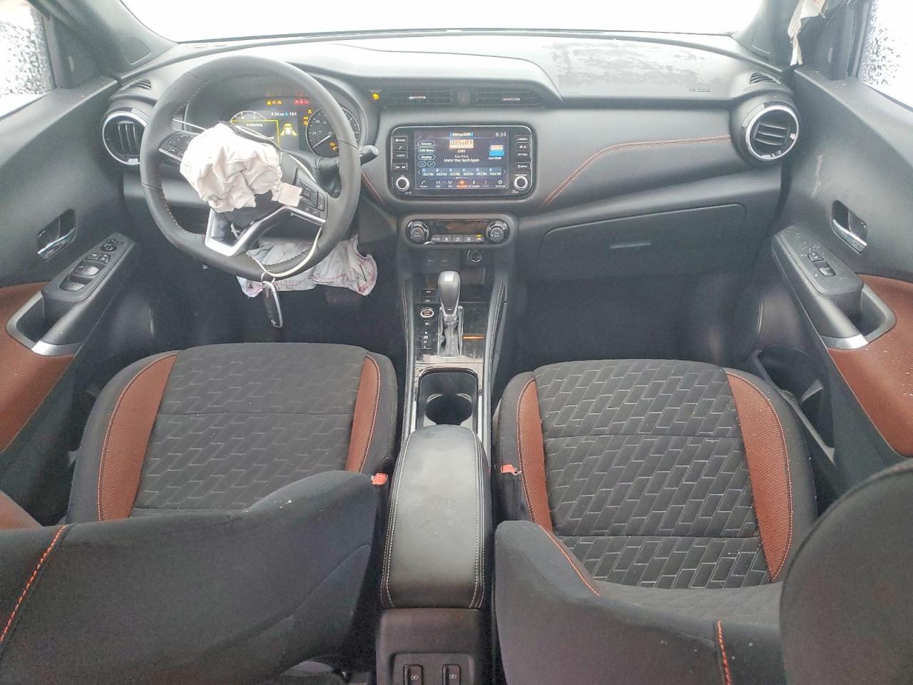 2024 Nissan Kicks Sr - zdjęcie 8