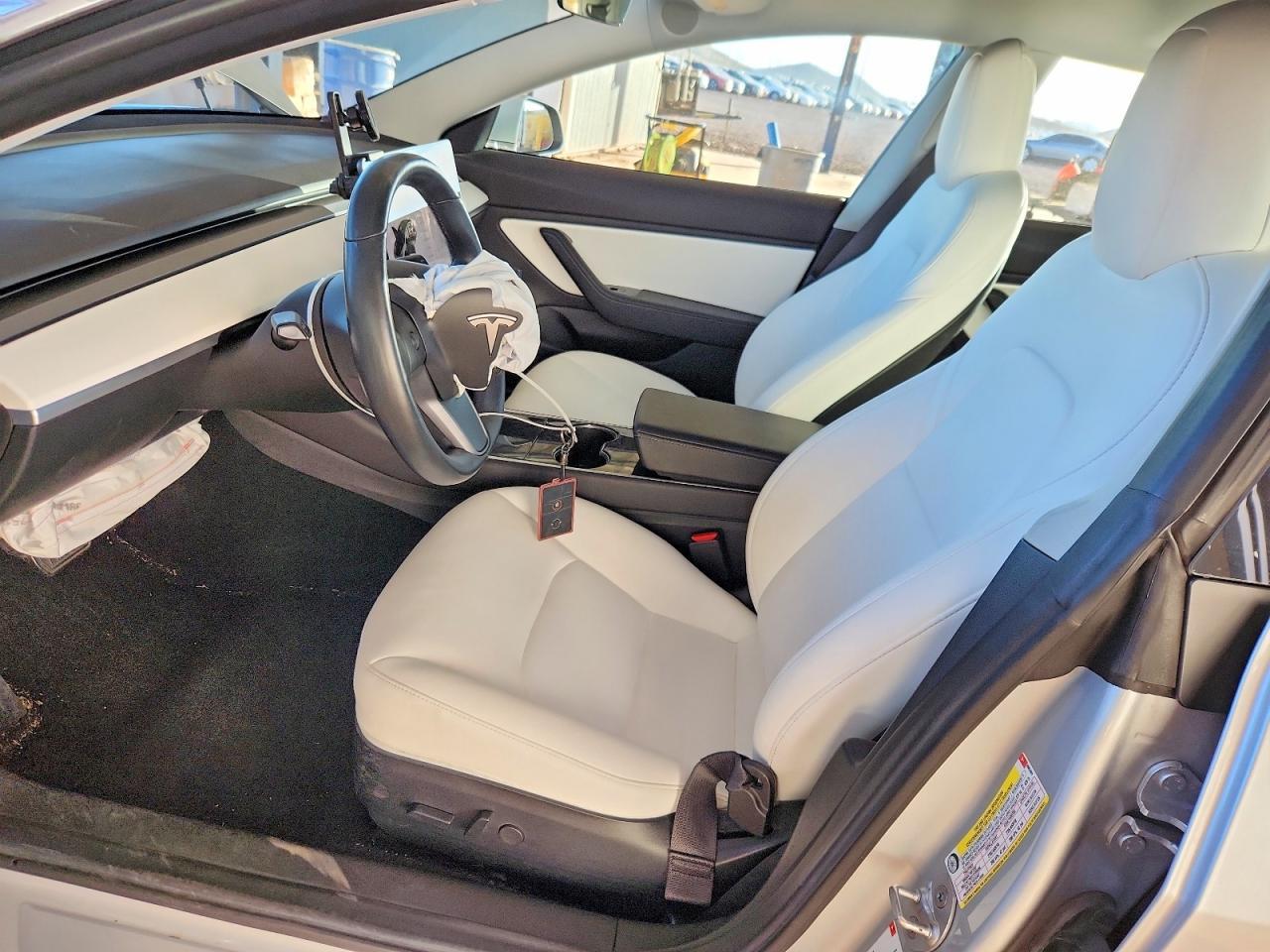 2018 Tesla Model 3 - zdjęcie 7