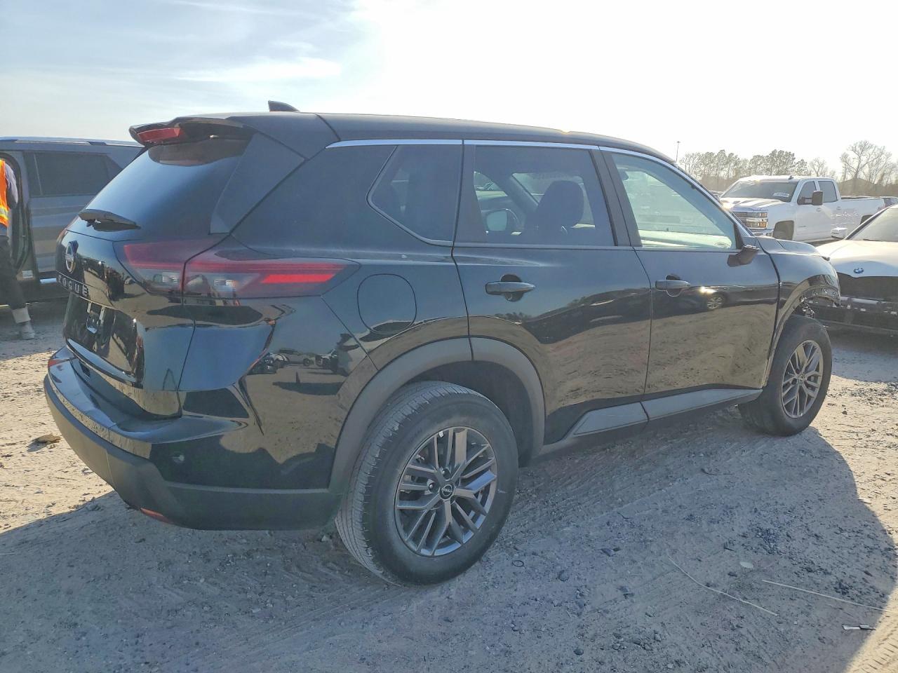 2026 Nissan Rogue Sv - zdjęcie 3