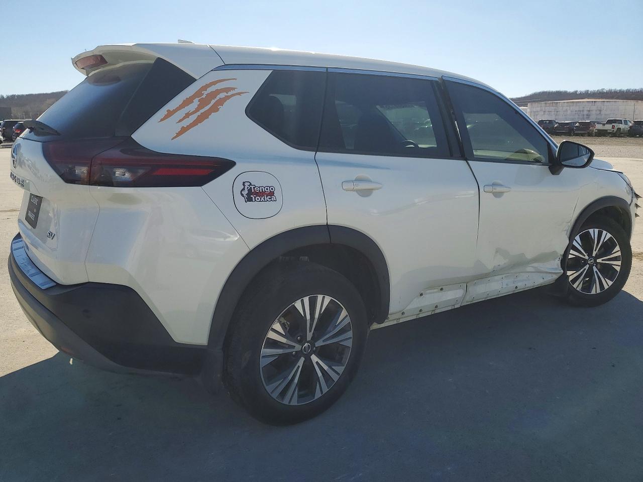 2021 Nissan Rogue Sv - zdjęcie 3