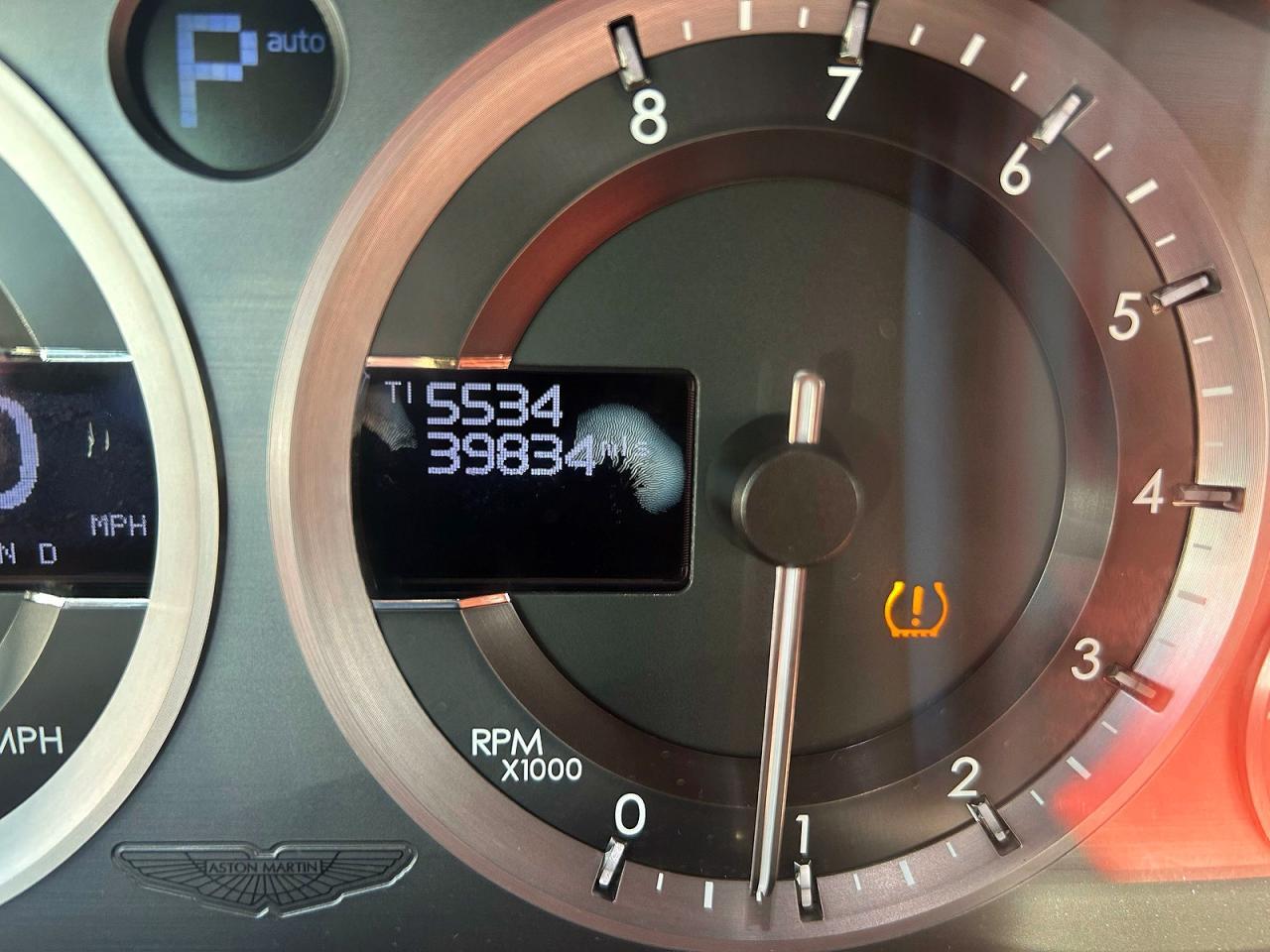 2014 Aston Martin Db9 - zdjęcie 8