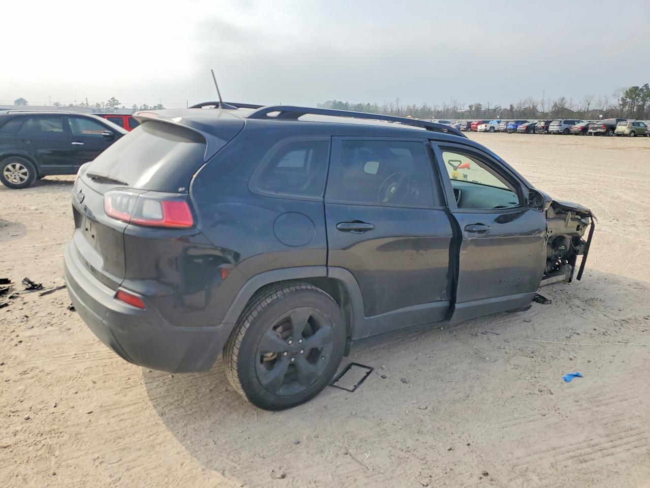 2019 Jeep Cherokee Latitude Plus - zdjęcie 3