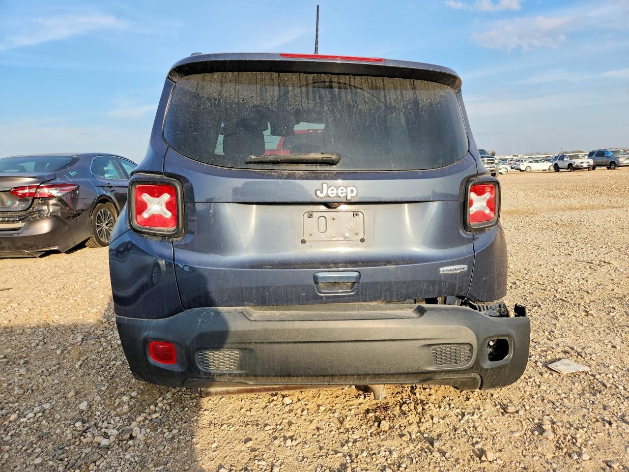 2019 Jeep Renegade Latitude - zdjęcie 6