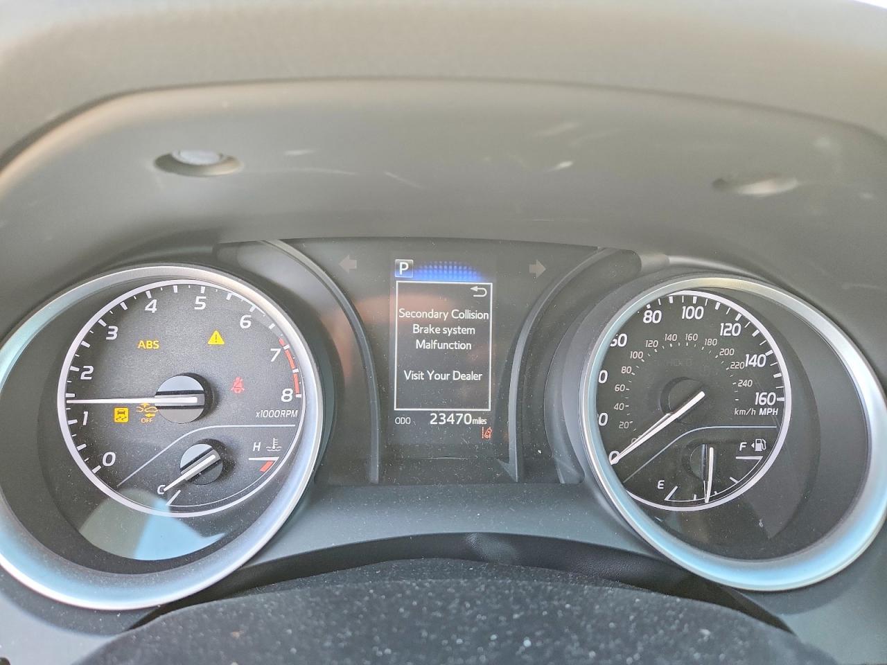 2022 Toyota Camry Le - zdjęcie 9