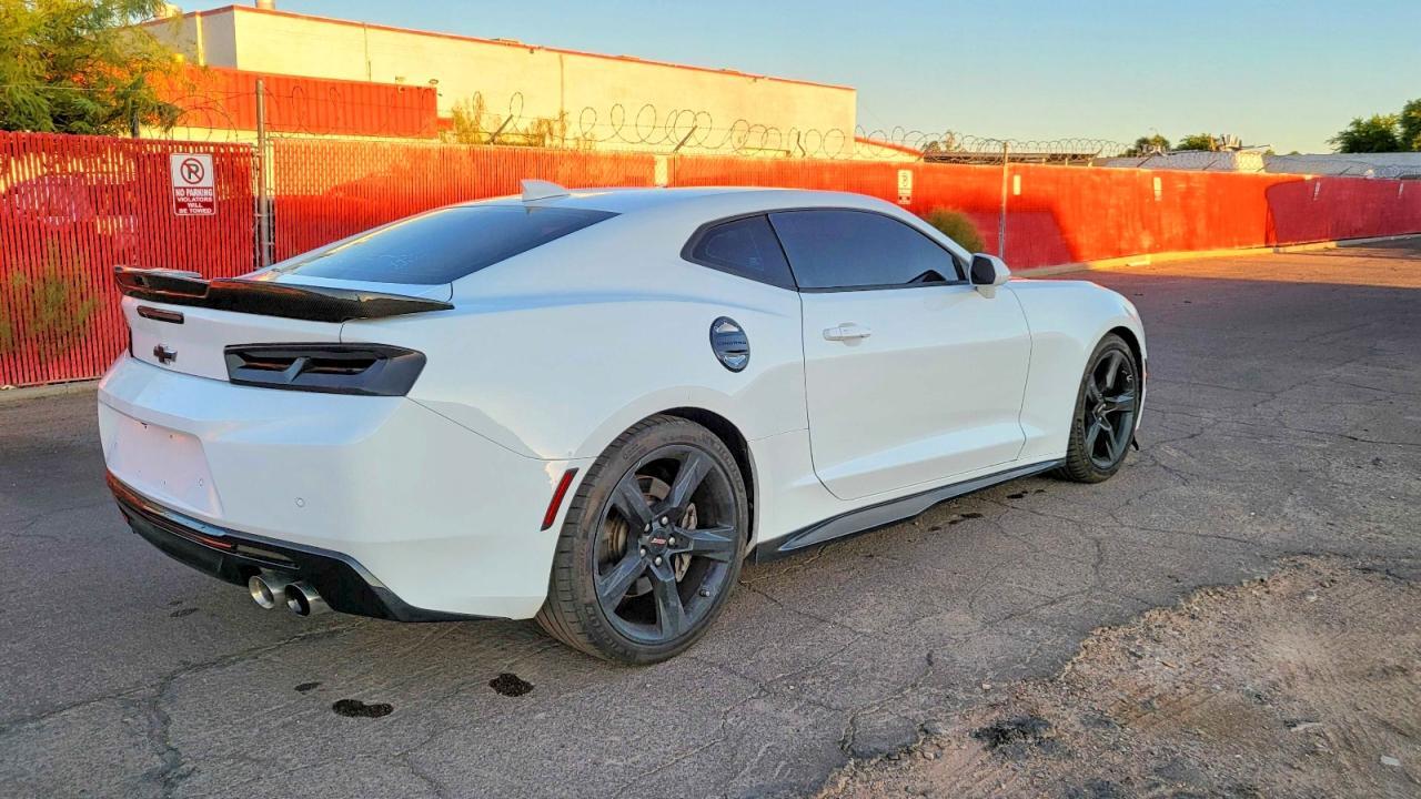 2017 Chevrolet Camaro Ss - zdjęcie 4