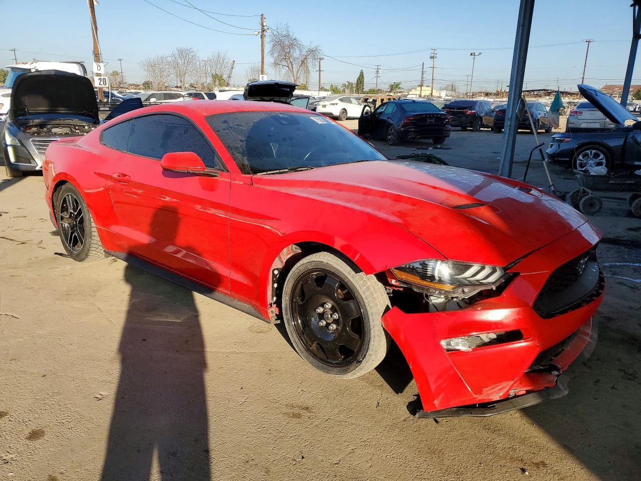 2021 Ford Mustang - zdjęcie 4
