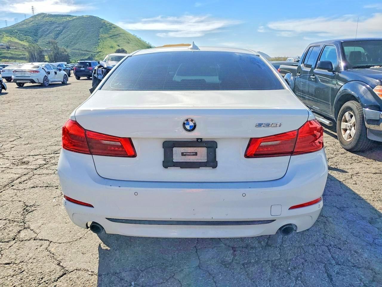 2020 BMW 530 I - zdjęcie 6