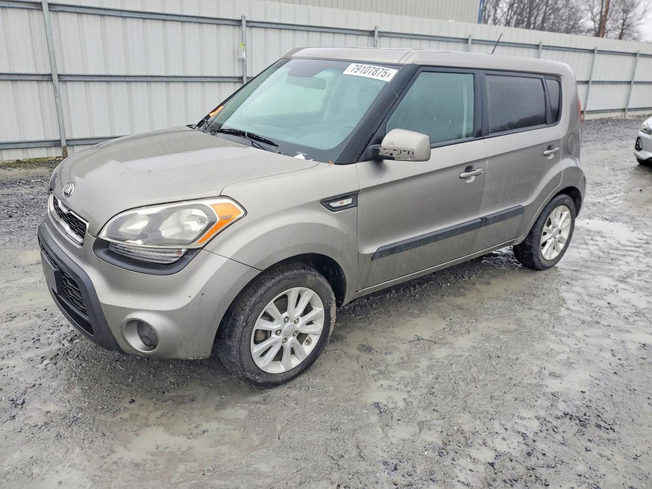2013 Kia Soul Base - zdjęcie główne