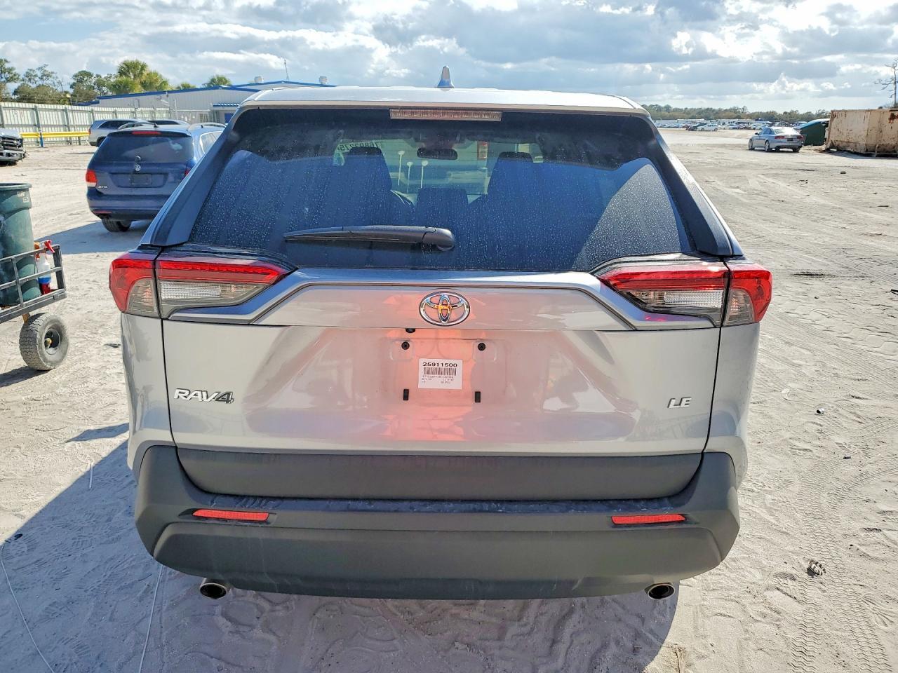 2025 Toyota Rav4 Le - zdjęcie 6