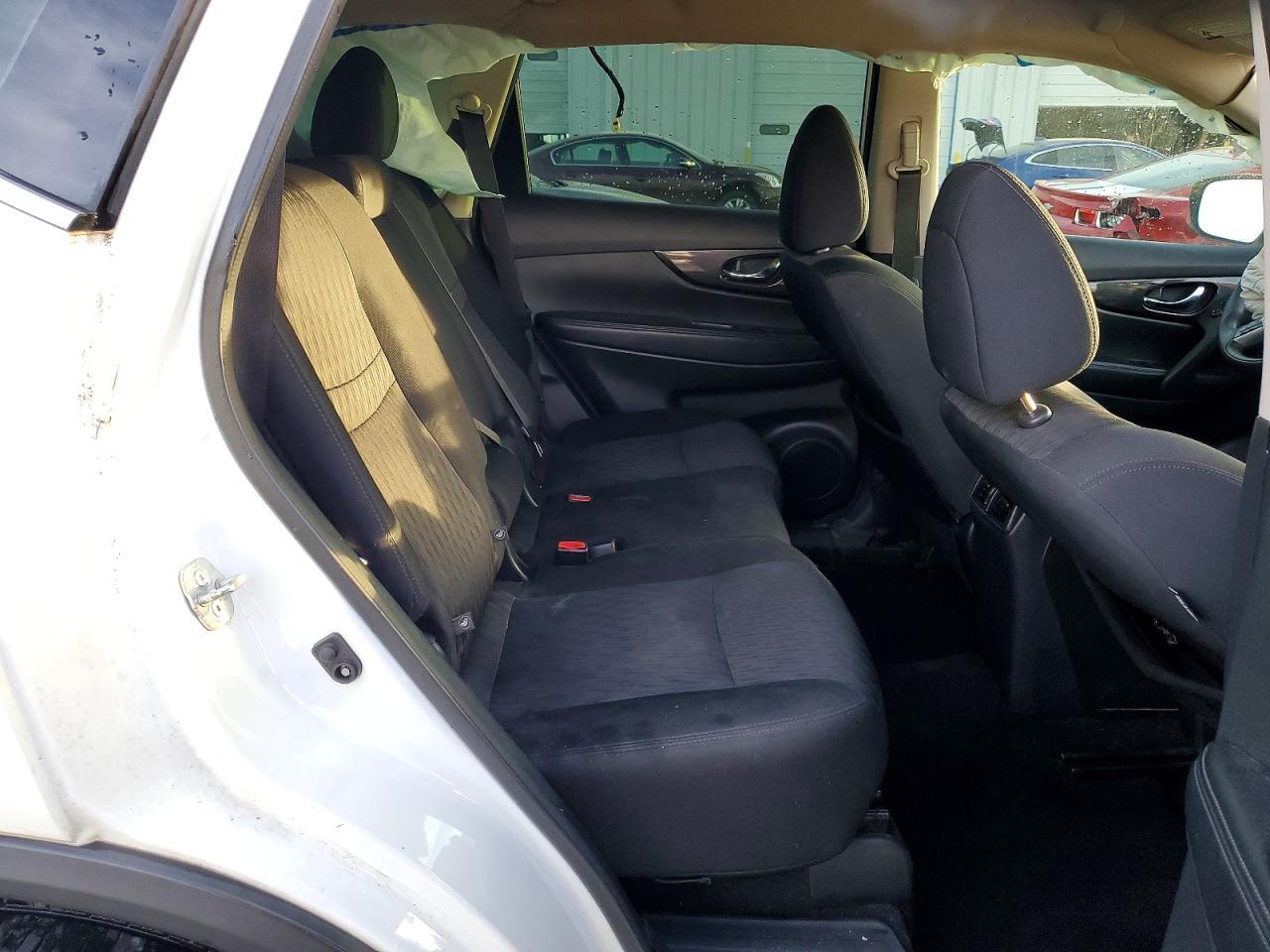 2018 Nissan Rogue S - zdjęcie 11