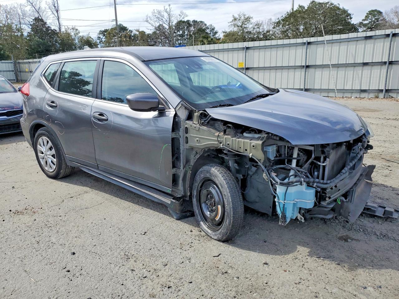 2019 Nissan Rogue S - zdjęcie 4