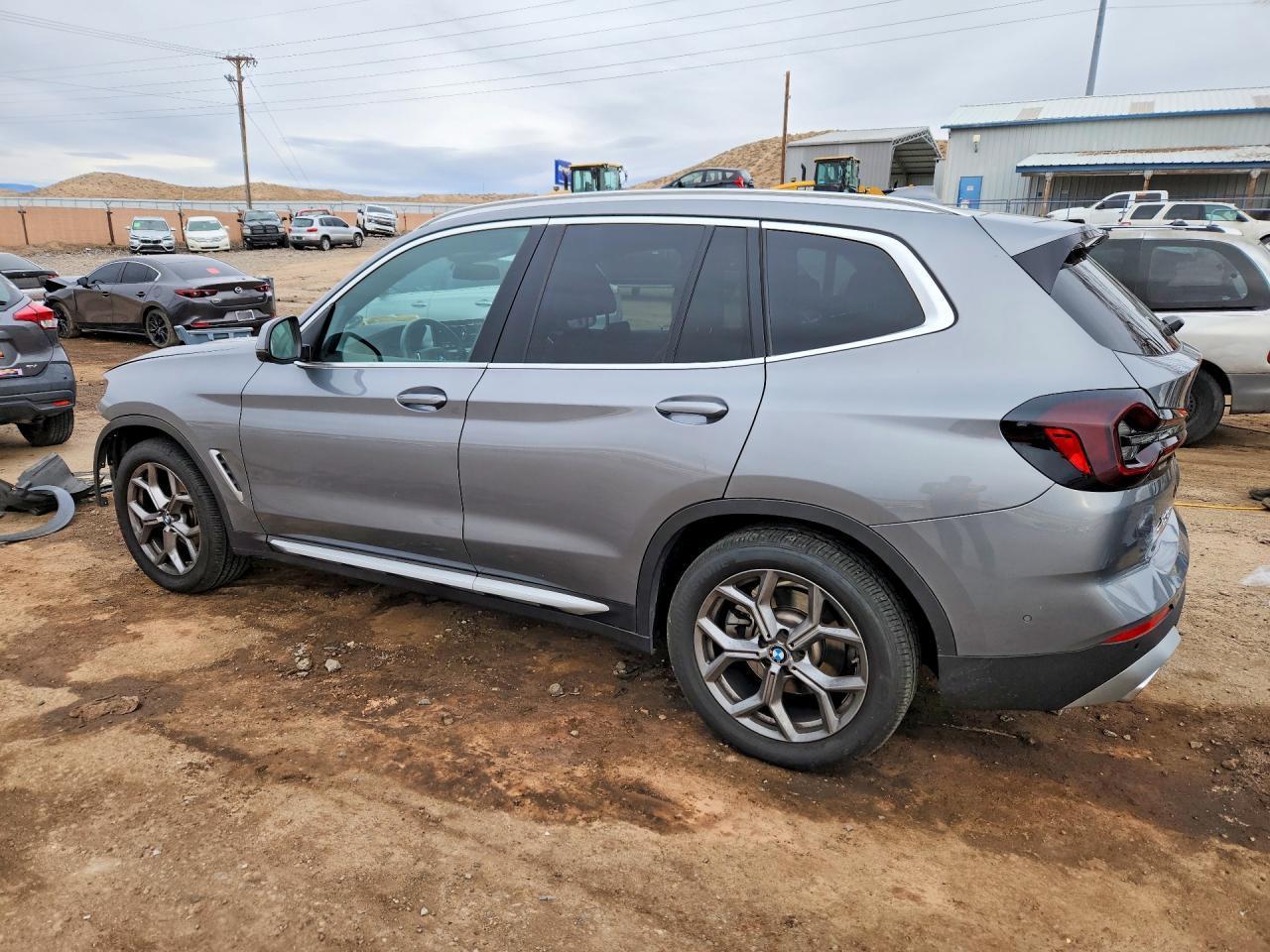2023 BMW X3 xDrive30I - zdjęcie 2