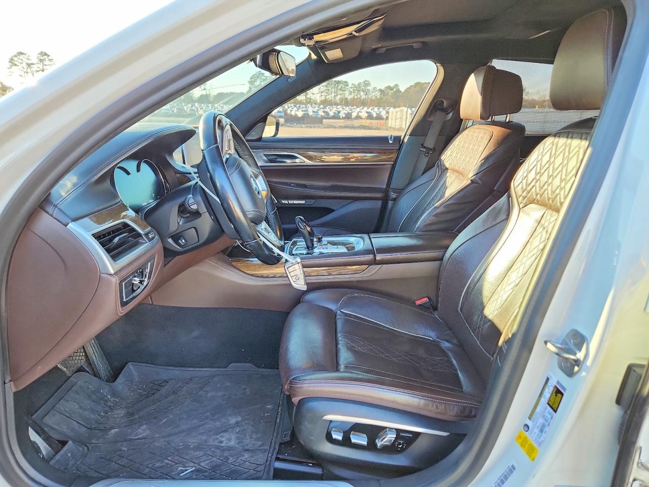 2016 BMW 740 I - zdjęcie 7