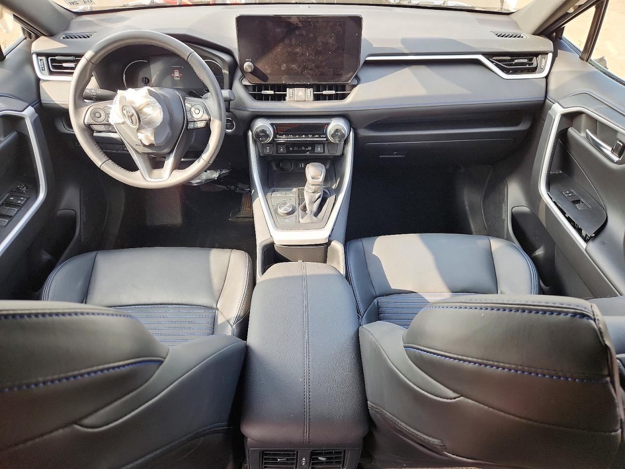 2023 Toyota Rav4 - zdjęcie 8