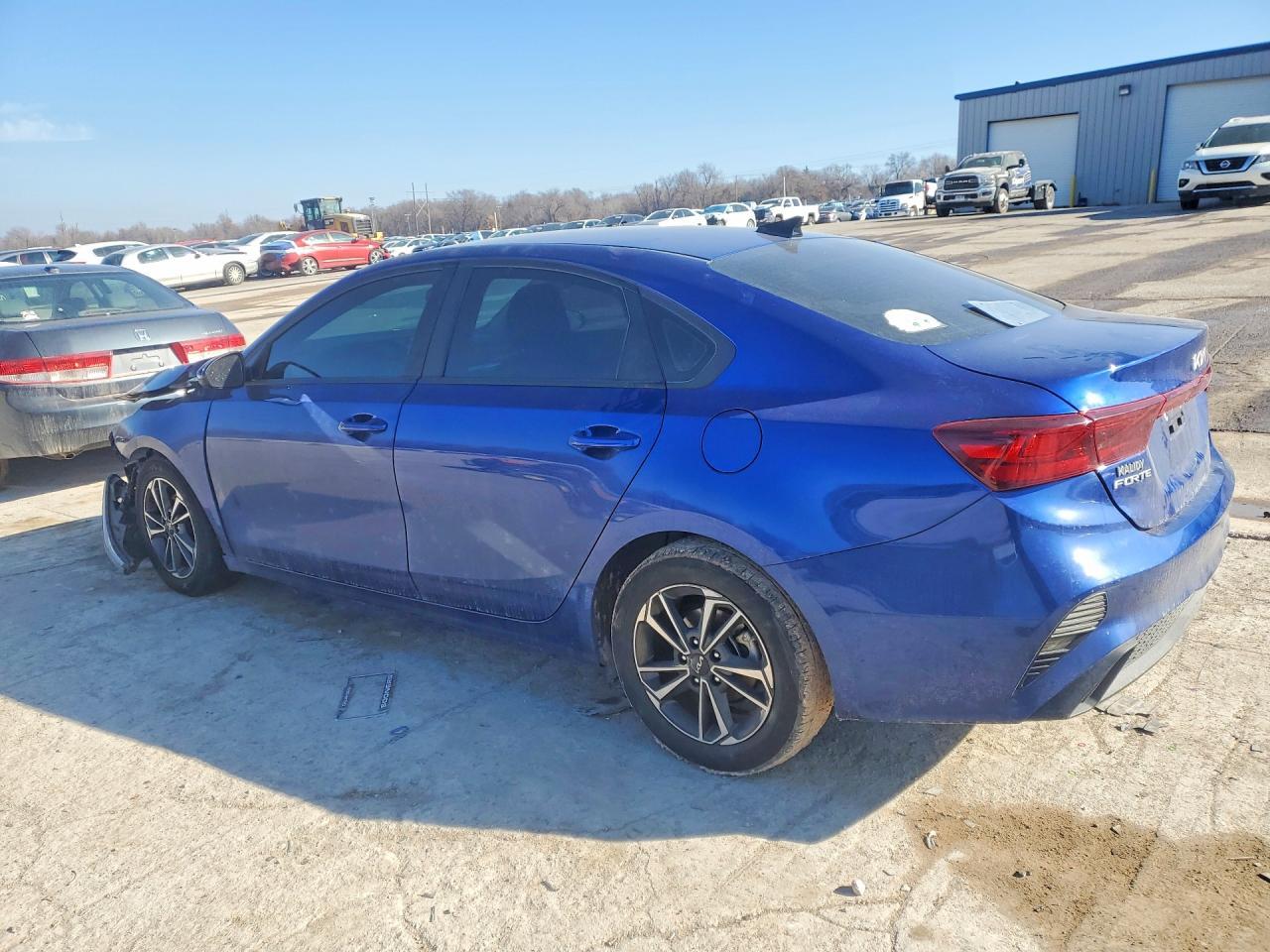 2024 Kia Forte Lx - zdjęcie 2