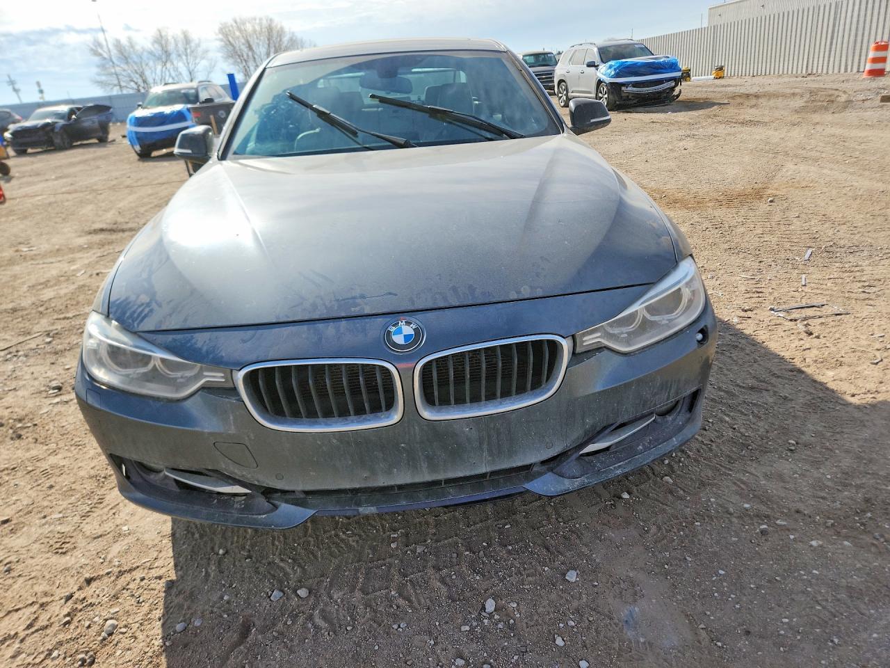 2015 BMW 335 Xi - zdjęcie 5