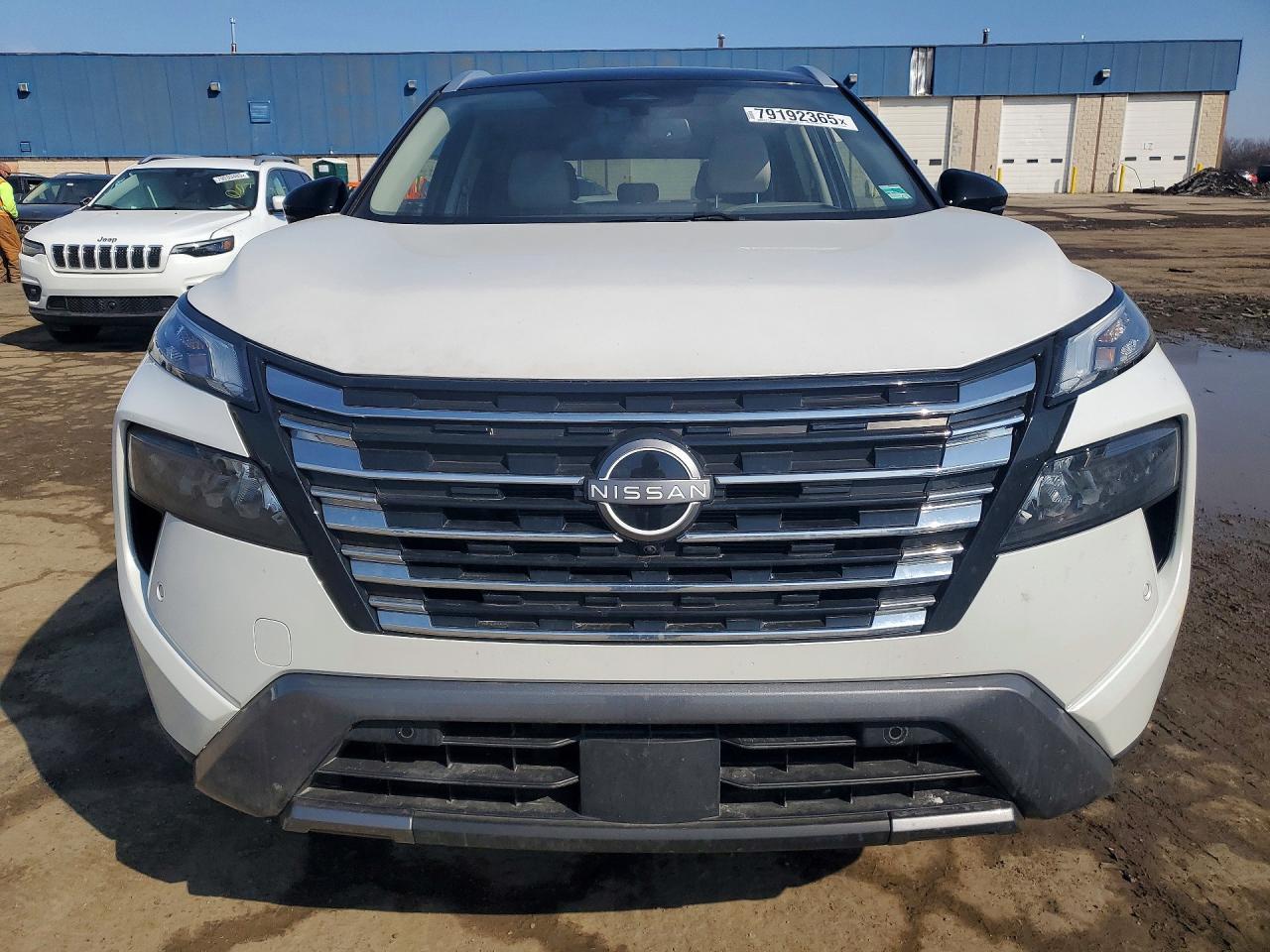 2025 Nissan Rogue Sl - zdjęcie 5