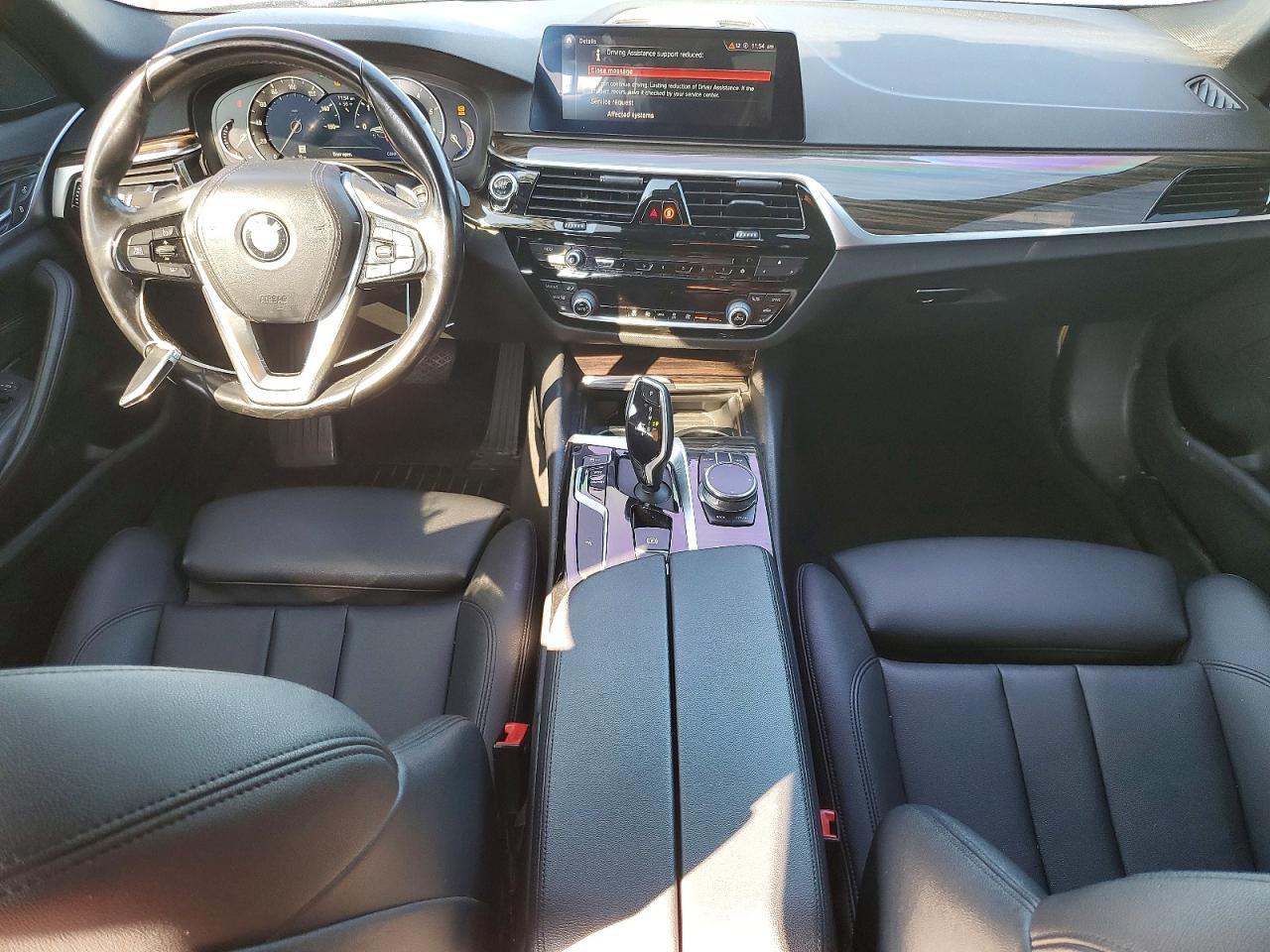 2019 BMW 530 I - zdjęcie 8