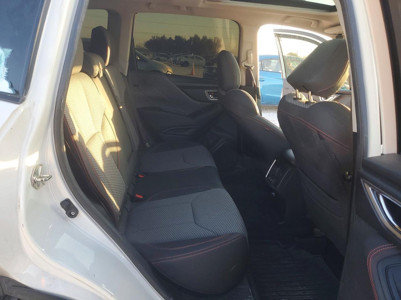 2019 Subaru Forester Sport - zdjęcie 11