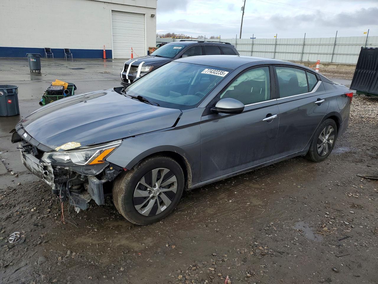 2019 Niss Altima S - zdjęcie główne