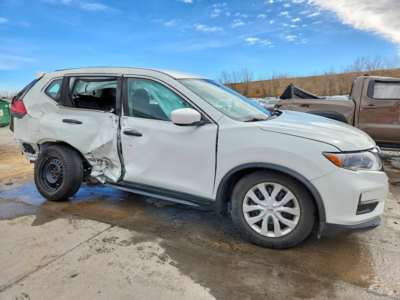 2017 Nissan Rogue S - zdjęcie 4