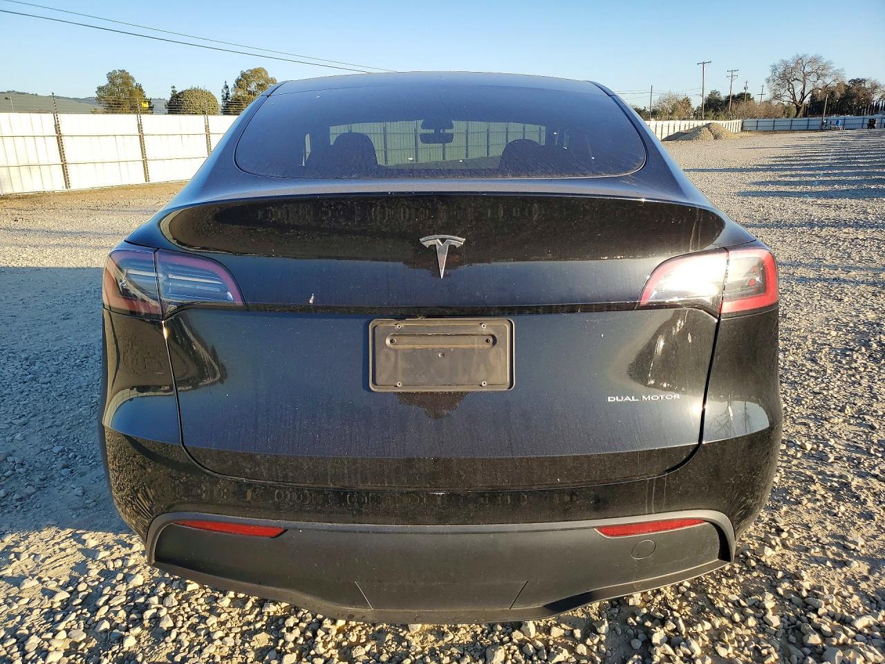 2023 Tesla Model Y - zdjęcie 6