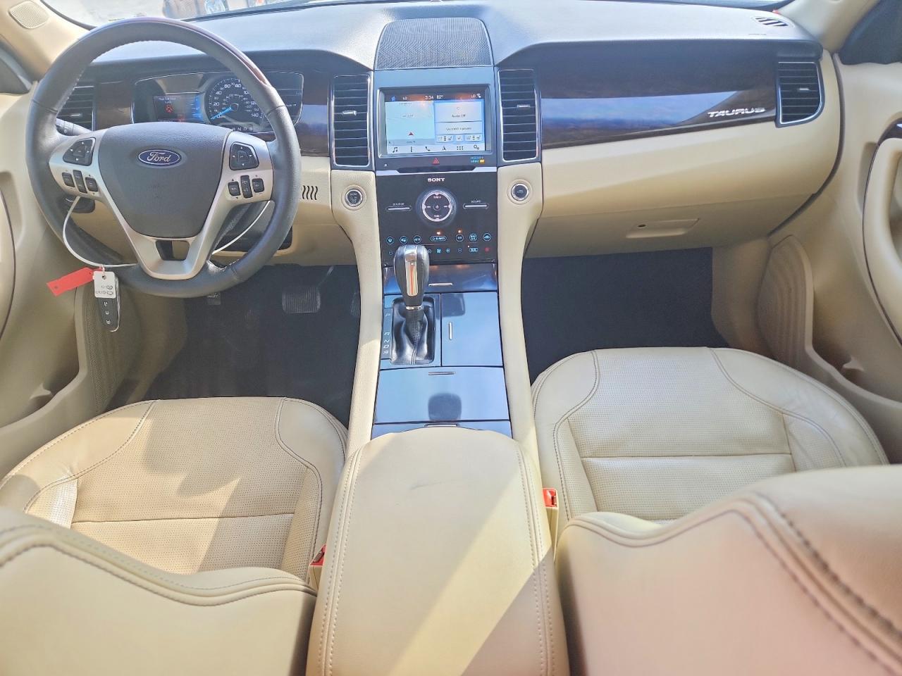 2018 Ford Taurus Limited - zdjęcie 8