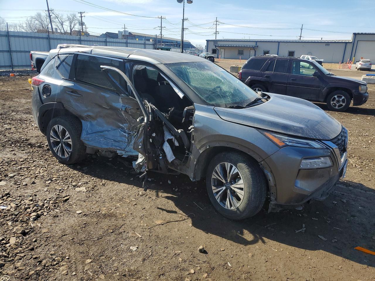 2023 Nissan Rogue Sv - zdjęcie 4